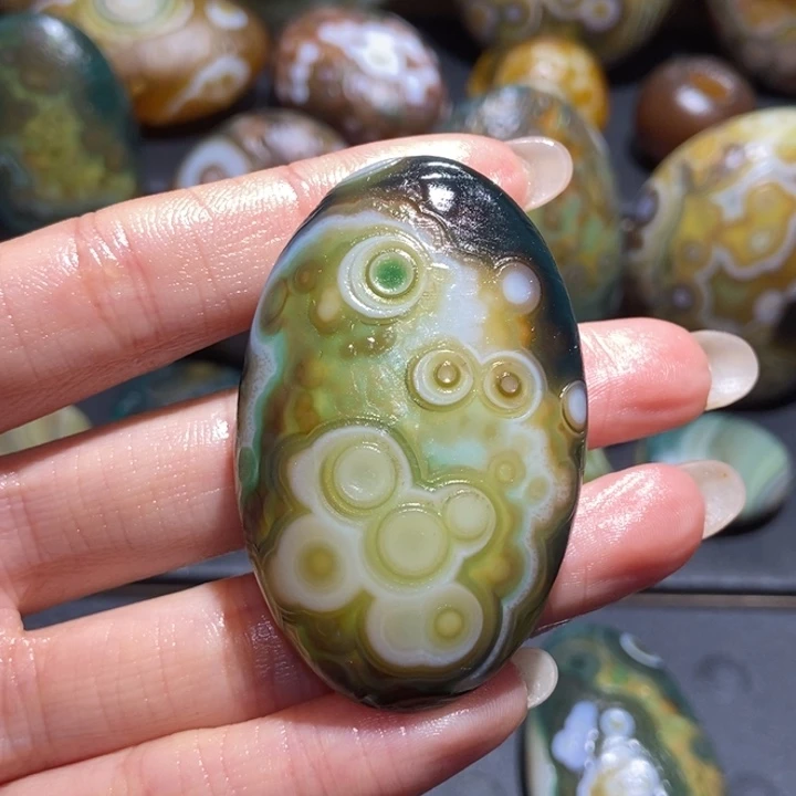 【闪购商品】未镶嵌玛瑙/玉髓珠宝奇石w w