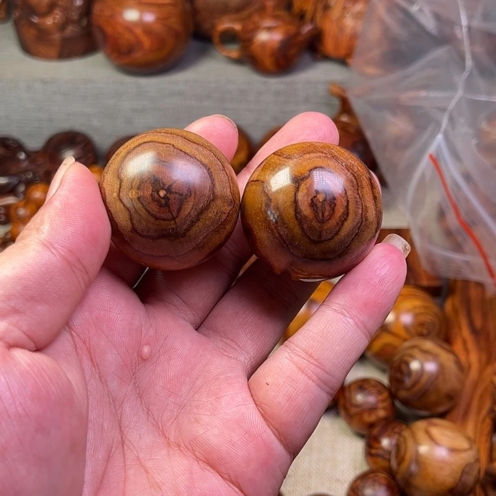 无***叔黄花梨/降香黄檀海南黄花梨油梨4.0手球工艺品