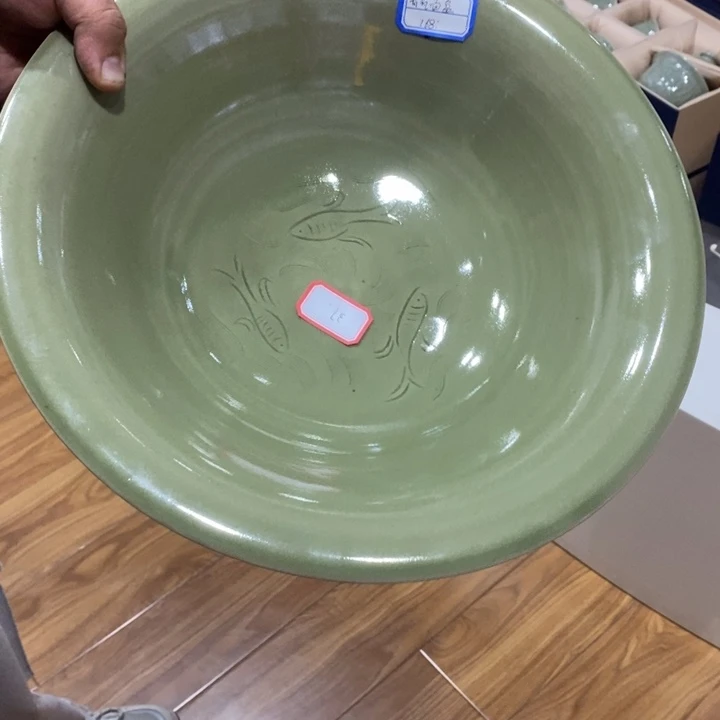 摆件青瓷鱼的纹风水盆