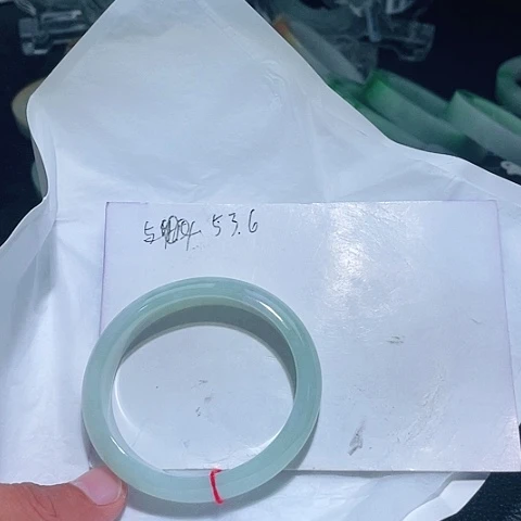 翡翠未镶嵌手镯天然翡翠手镯