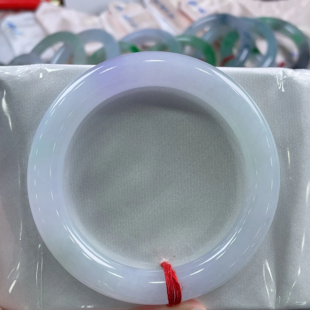 未镶嵌手镯翡翠卡56.5胖圆条，幻彩底