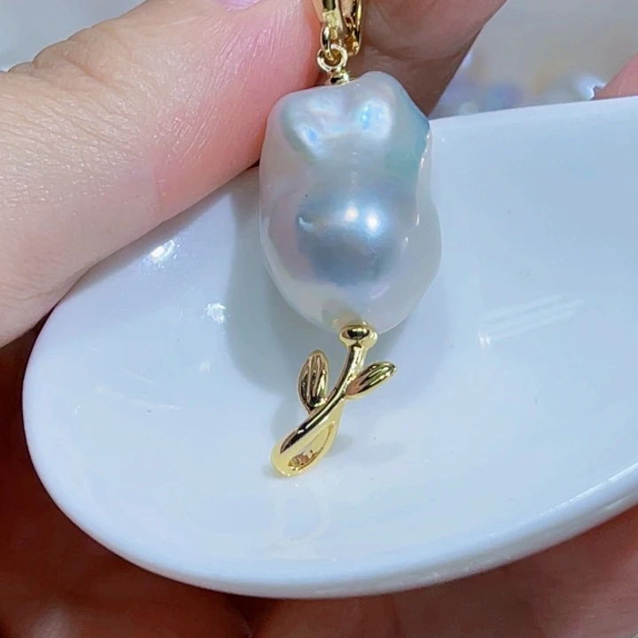 颈饰未镶嵌淡水珍珠