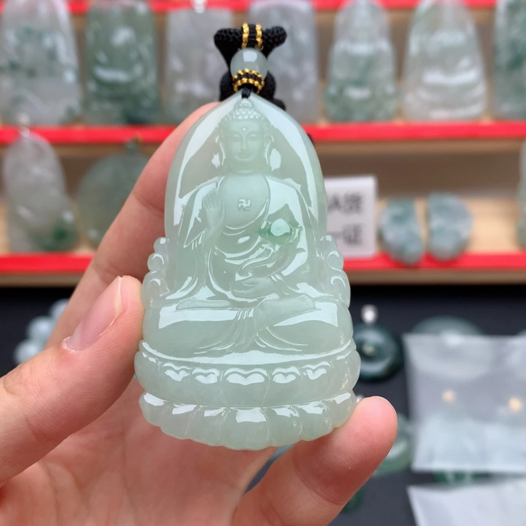 翡翠未镶嵌颈饰阿弥陀佛