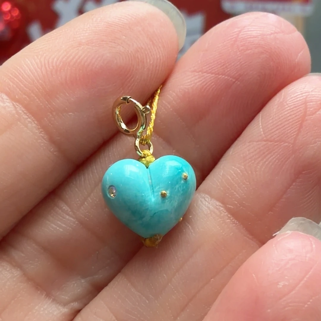 绿松石未镶嵌颈饰