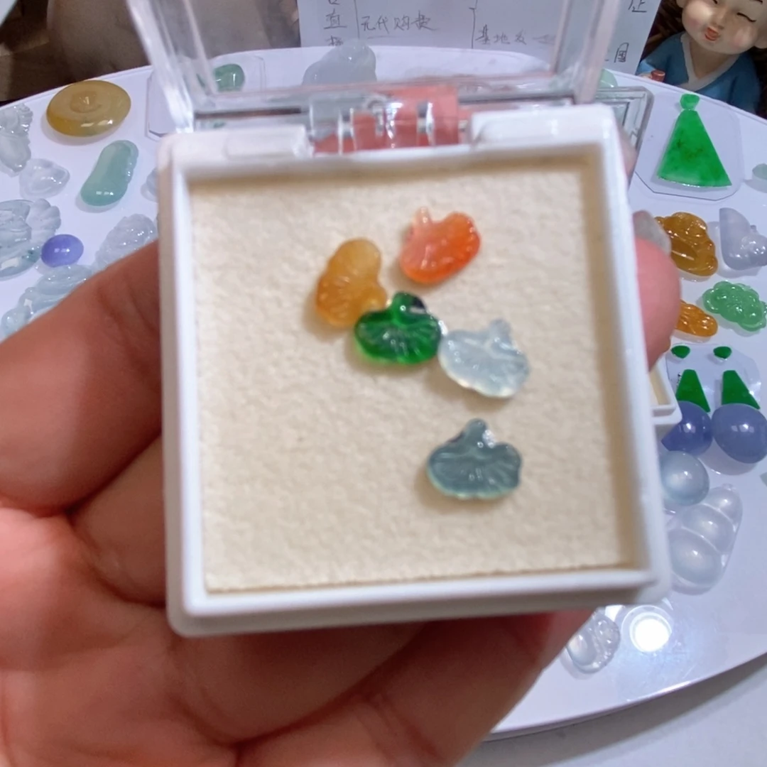 未镶嵌定制翡翠翡翠