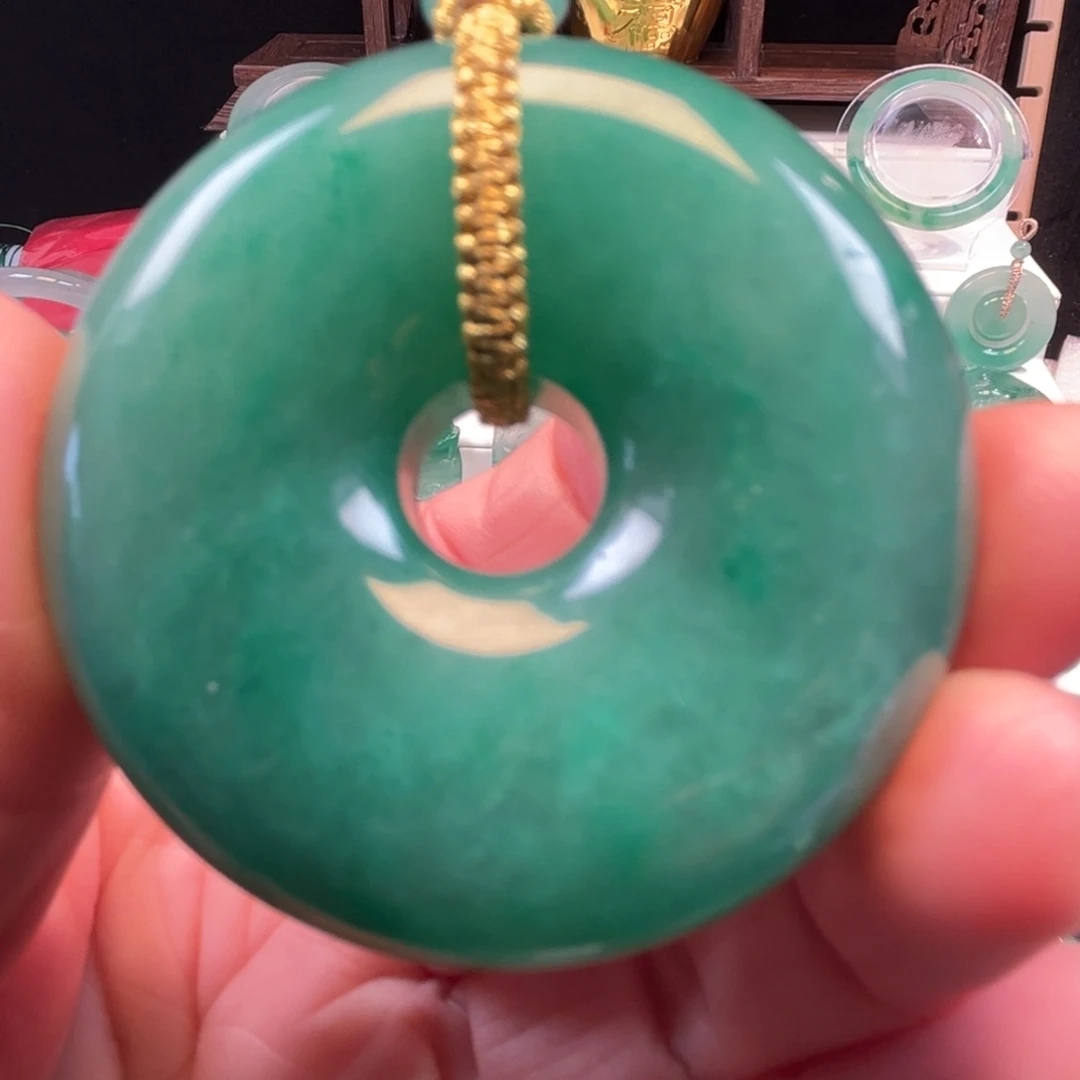 石英质玉吊坠(不含链)合金