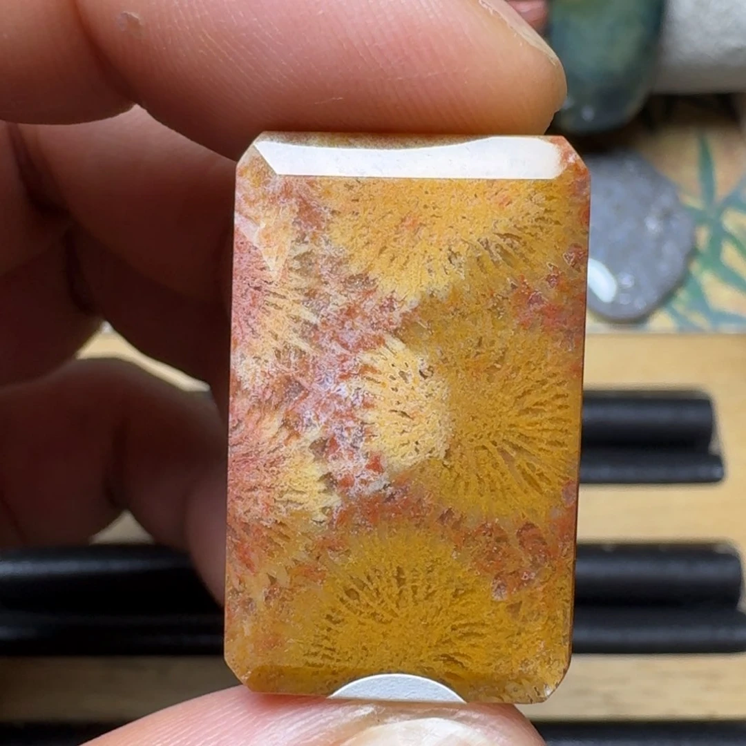 硅化玉手工牌 大花未镶嵌