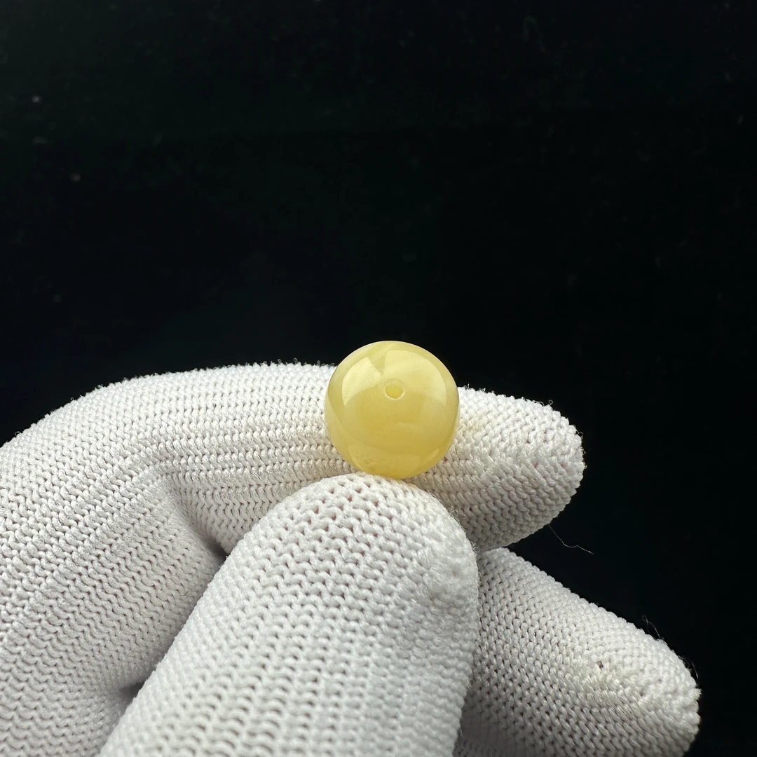 B3382天然原矿蜜蜡 墩子12.3*9.8mm支持复检 假一罚四