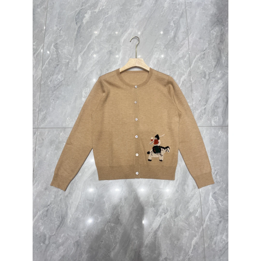 【小黑家】长57高端羊M混纺啊凡t骑驴卡通刺绣开衫针织毛衣