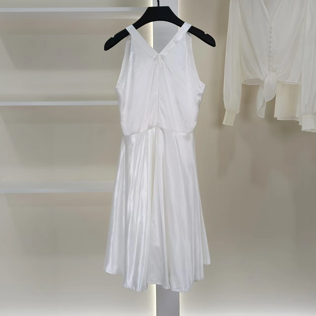 麦迪尚品【蒙M】50501188 夏季气质优雅高级感连衣裙品牌撤柜女装