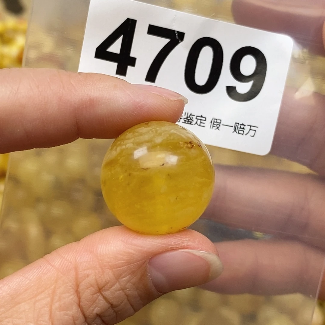 蜜蜡未镶嵌珠宝奇石23