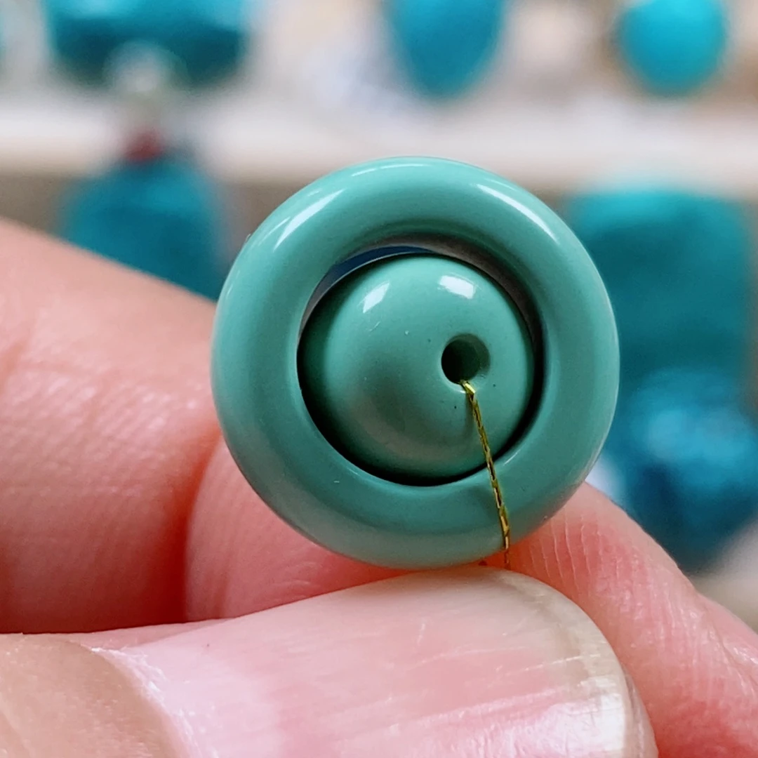 绿松石未镶嵌绿松石林*