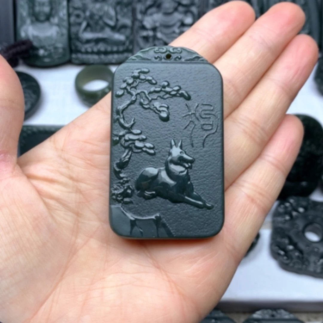 【闪购商品】和田玉颈饰未镶嵌双面雕刻