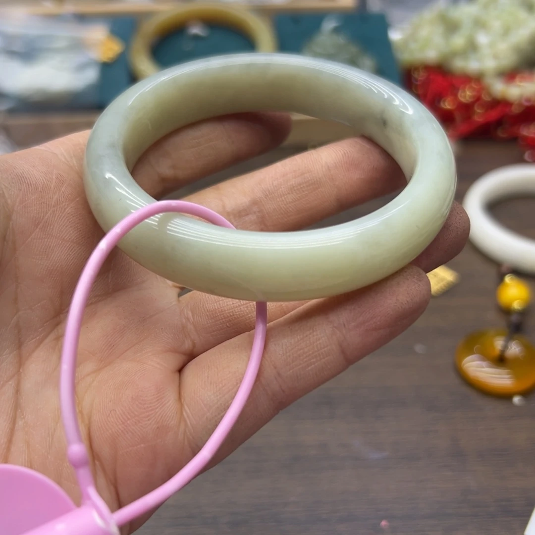 和田玉未镶嵌手镯59.3圈围1403