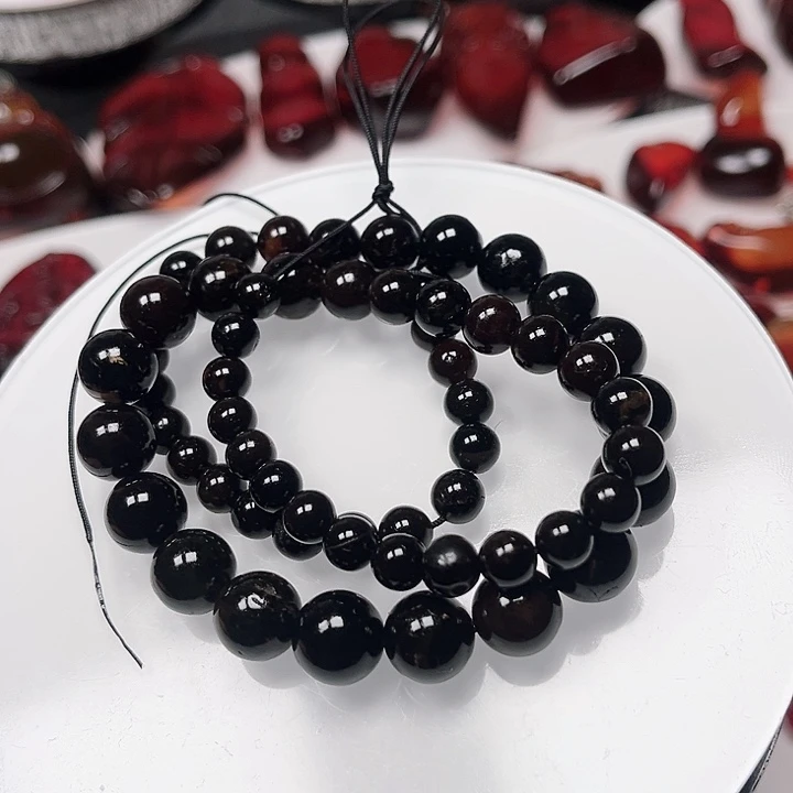 琥珀（矿物珀）颈饰未镶嵌小*儿规格6-11，微瑕疵