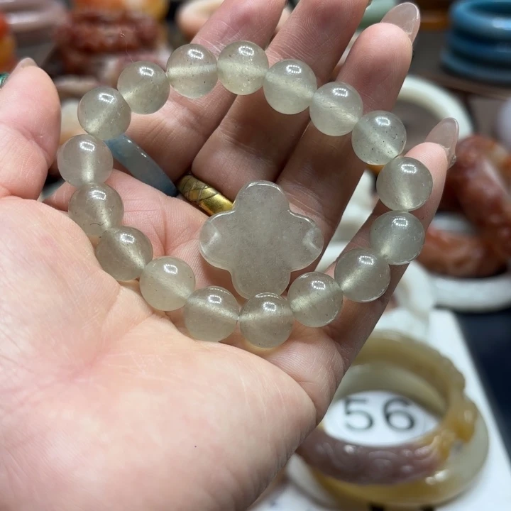 石英岩玉合金颈饰