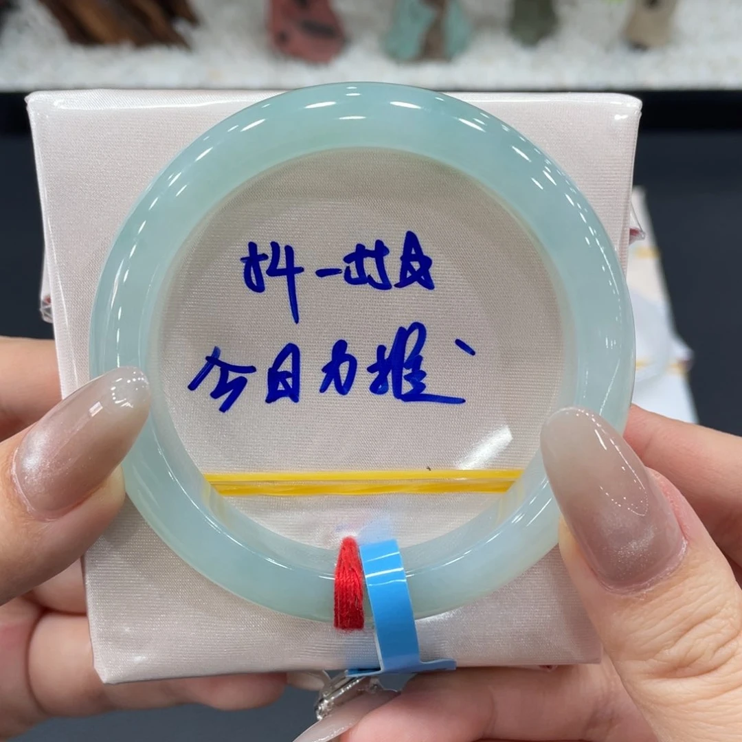 未镶嵌手镯翡翠缅甸天然翡翠手镯