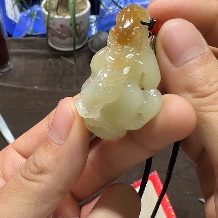 未镶嵌和田玉（糖玉）车挂