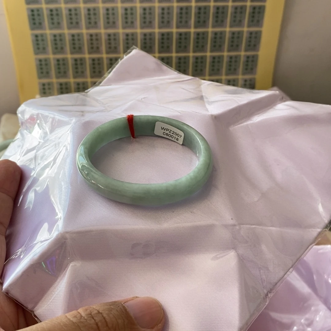 余***你未镶嵌手镯翡翠53.2