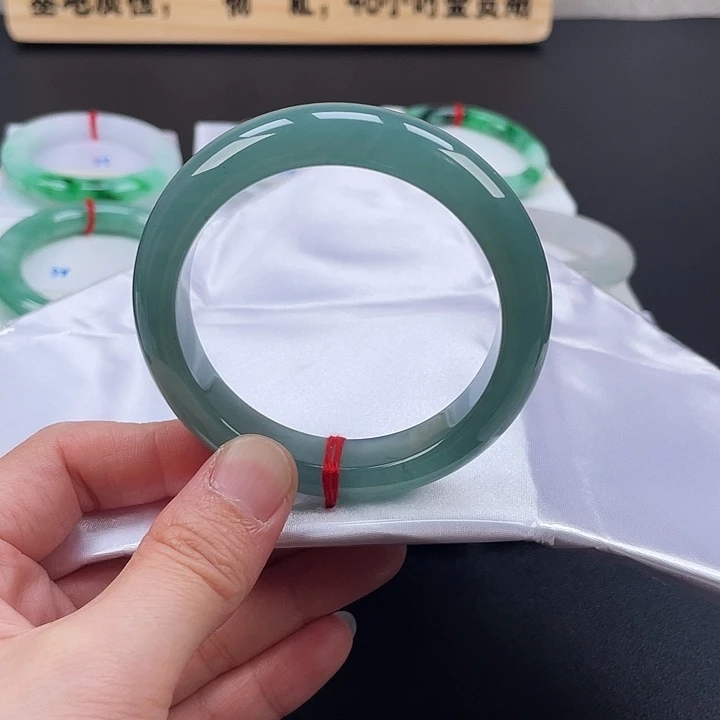 未镶嵌手镯翡翠手镯49