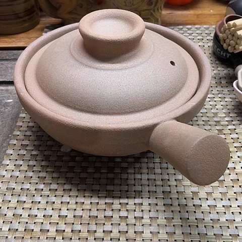 微瑕，明火，口径21，高7带盖1.2L