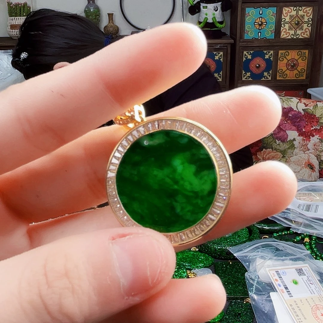 颈饰银S925镶嵌翡翠多样性