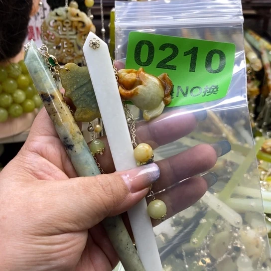 浴***生蛇纹石玉未镶嵌发簪