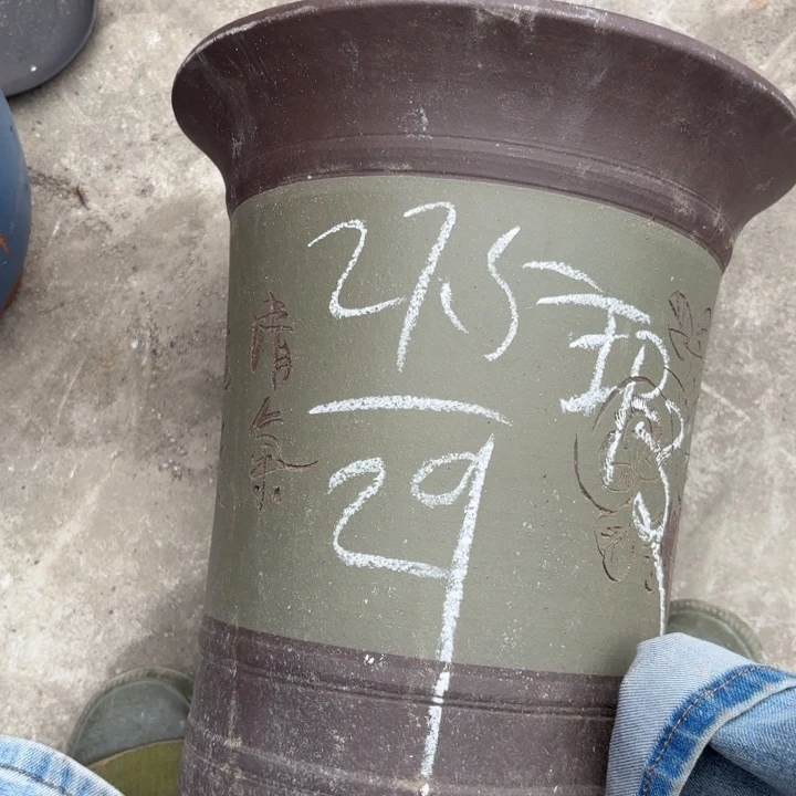 花盆紫砂紫砂的颜色