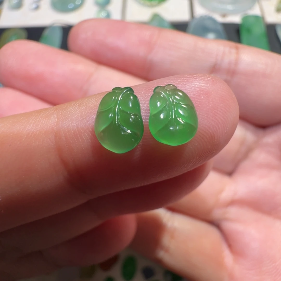 不***谢定制翡翠未镶嵌冰阳绿树叶