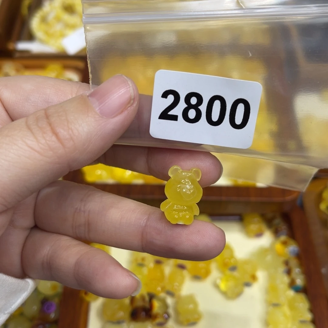 琥珀珠宝奇石未镶嵌