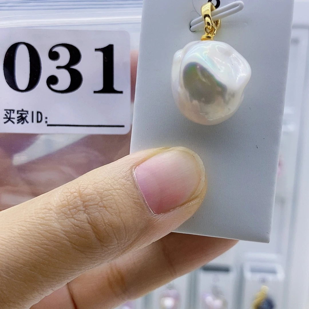 颈饰淡水珍珠钛钢