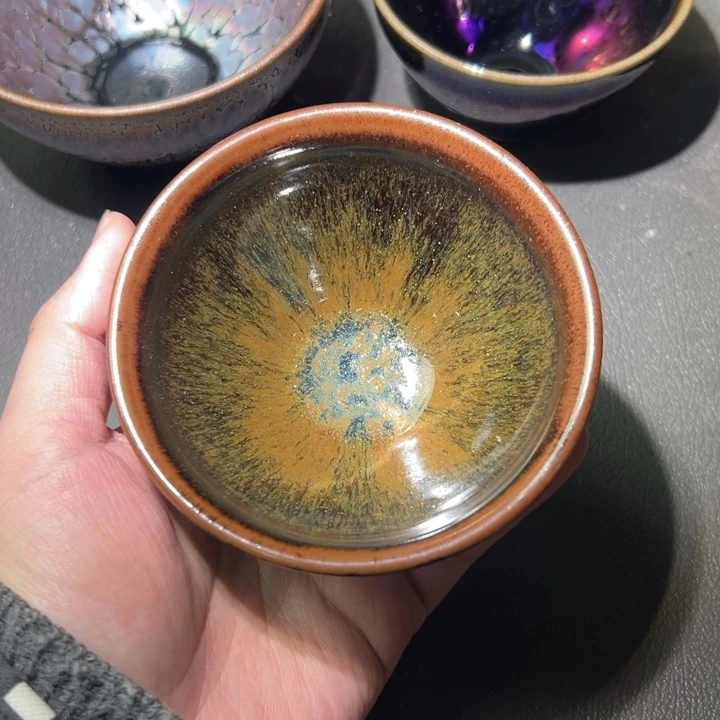 茶盏我们是有共同话题有