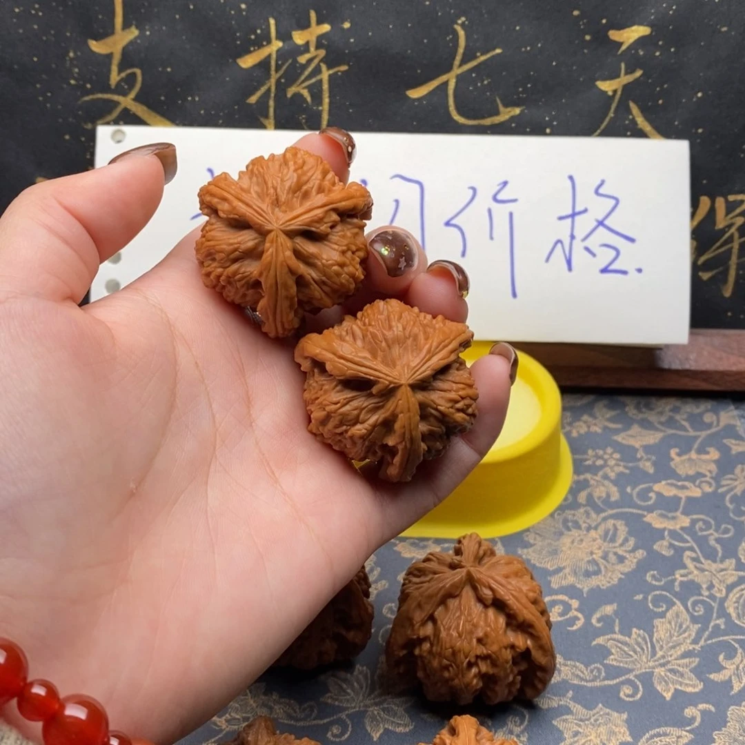 吊坠文玩核桃溫*謡