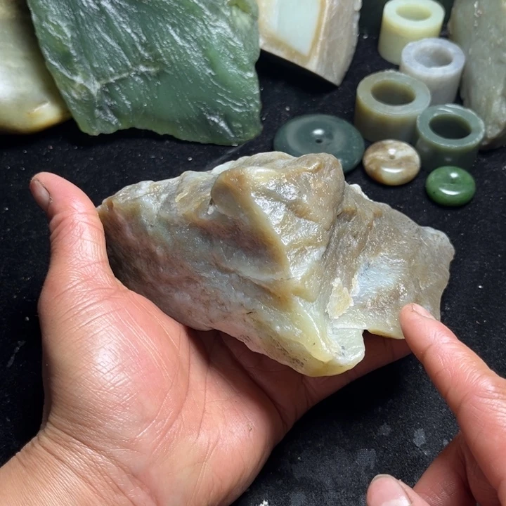 和田玉（糖玉）未镶嵌珠宝半成品