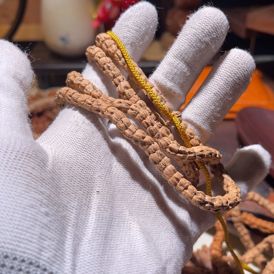 郑***学文玩核桃把件6.5 百香