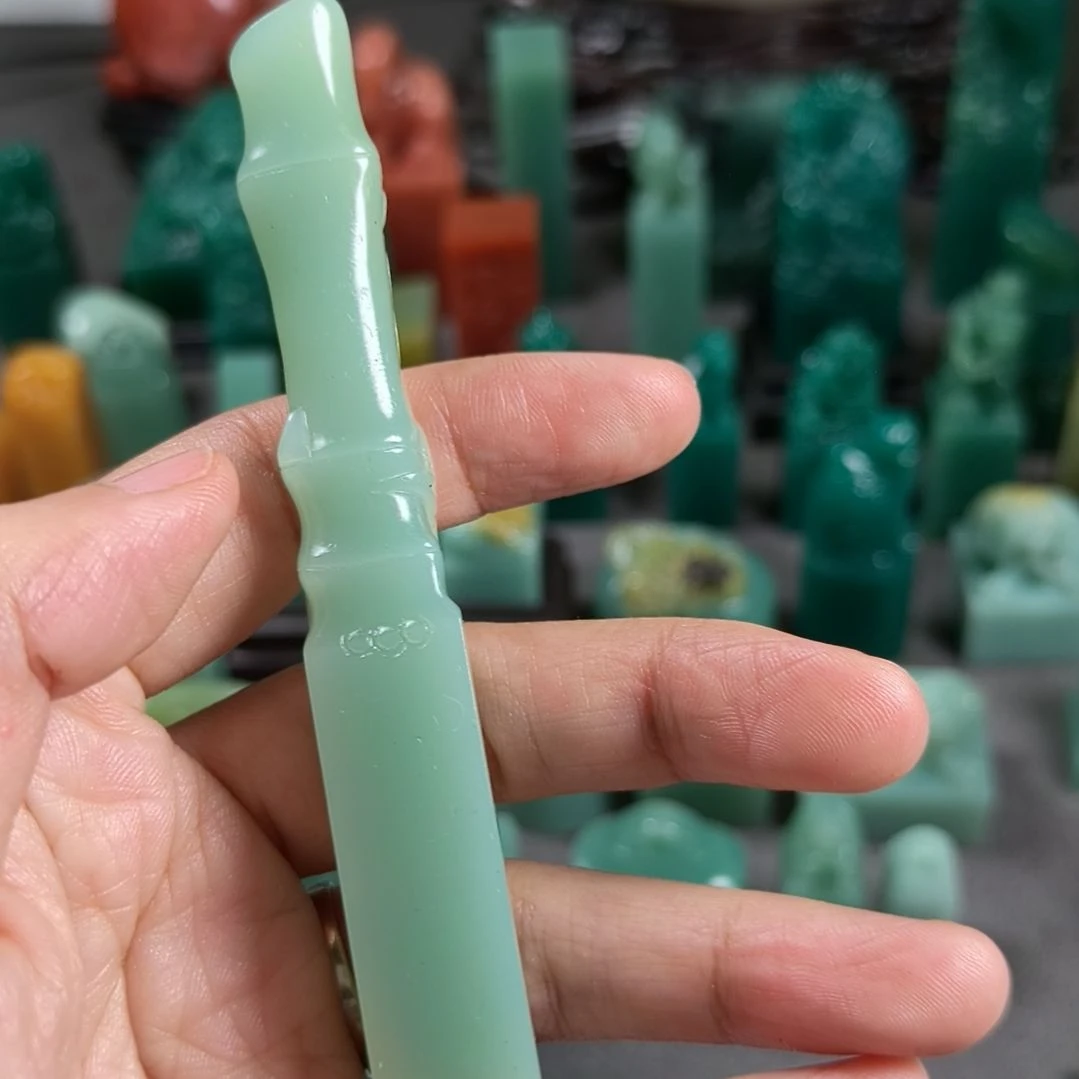 昌化石印石梅子青竹节钮1