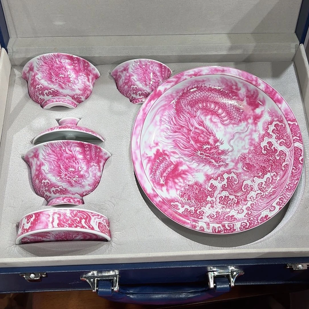瓷片景德镇瓷器精品陈列