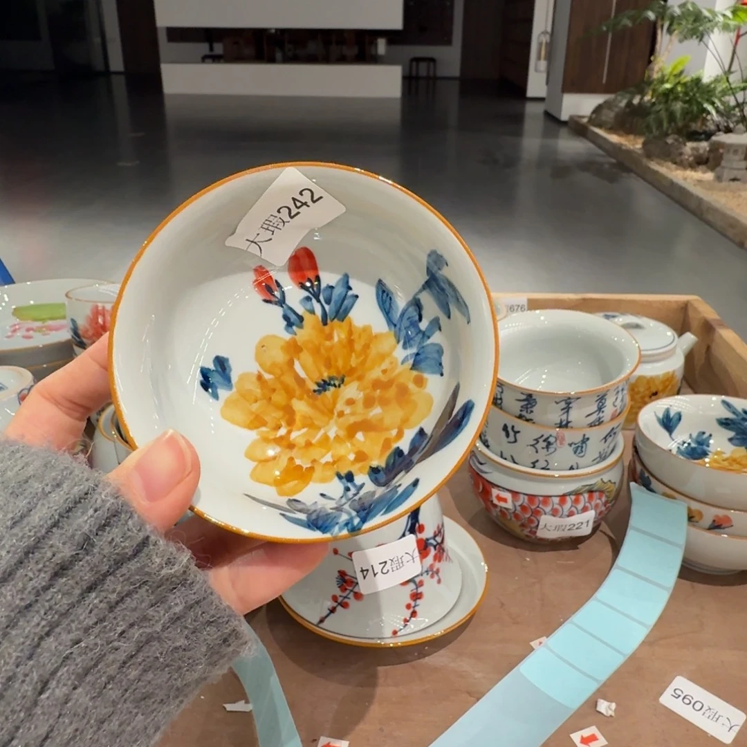 釉下手绘茶具微瑕