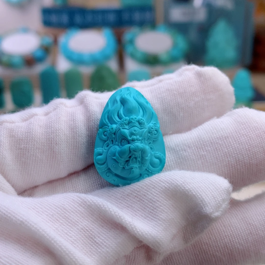 绿松石未镶嵌挂件