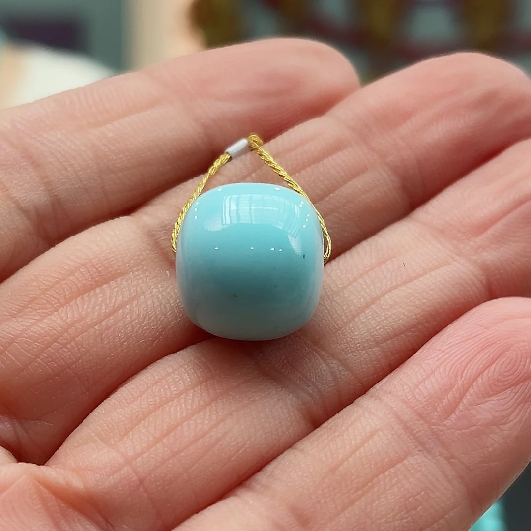 绿松石颈饰未镶嵌