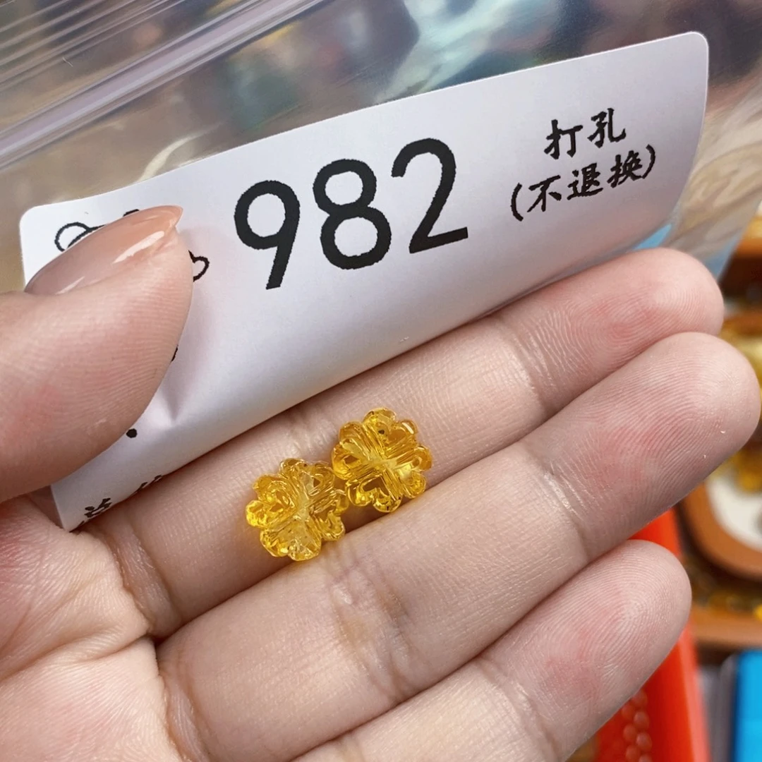 琥珀未镶嵌珠宝奇石