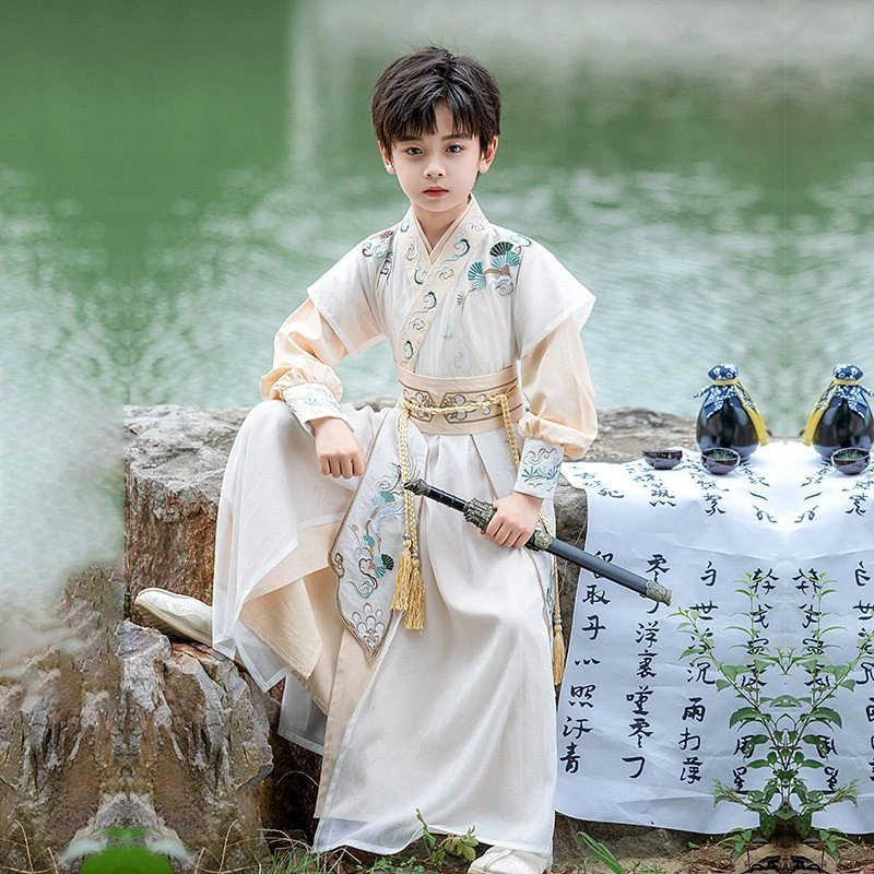 表演儿童男童高端国风新款唐装夏季服汉服2025刺绣套装
