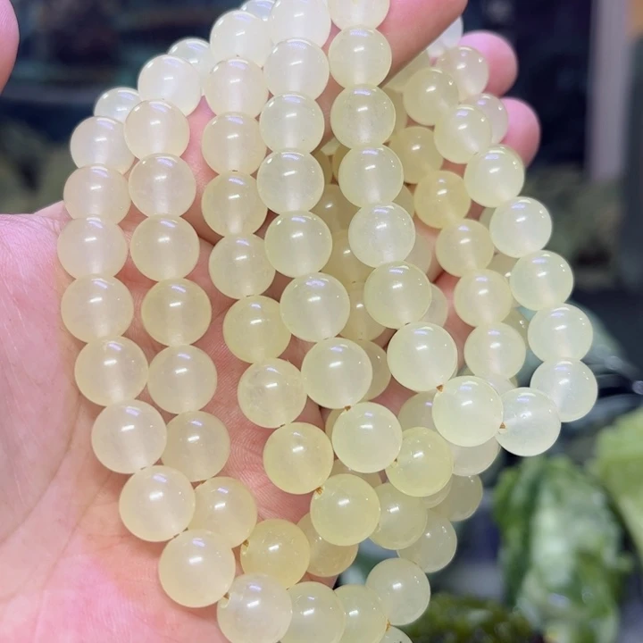 蛇纹石玉颈饰未镶嵌A****）