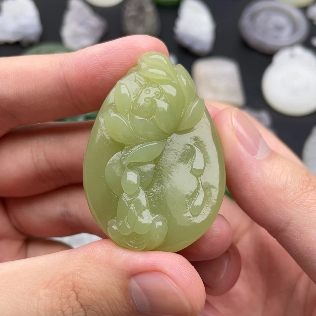 【闪购商品】颈饰未镶嵌和田玉