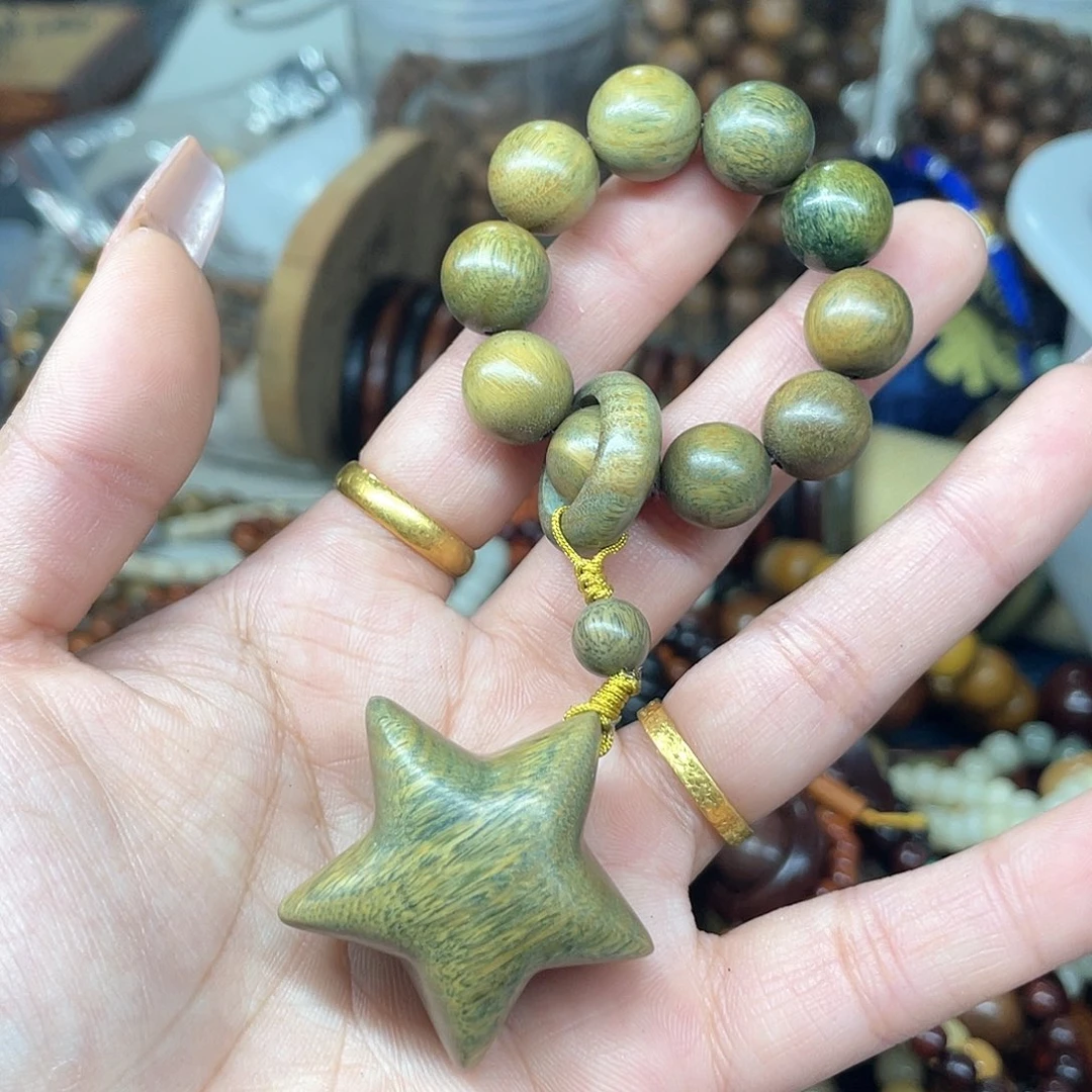 维腊木（绿檀）无事牌