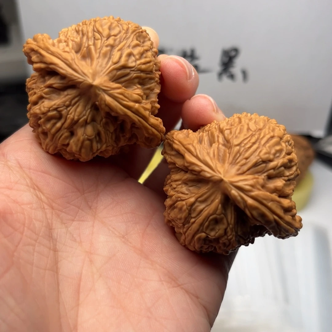 文玩核桃吊坠南疆46