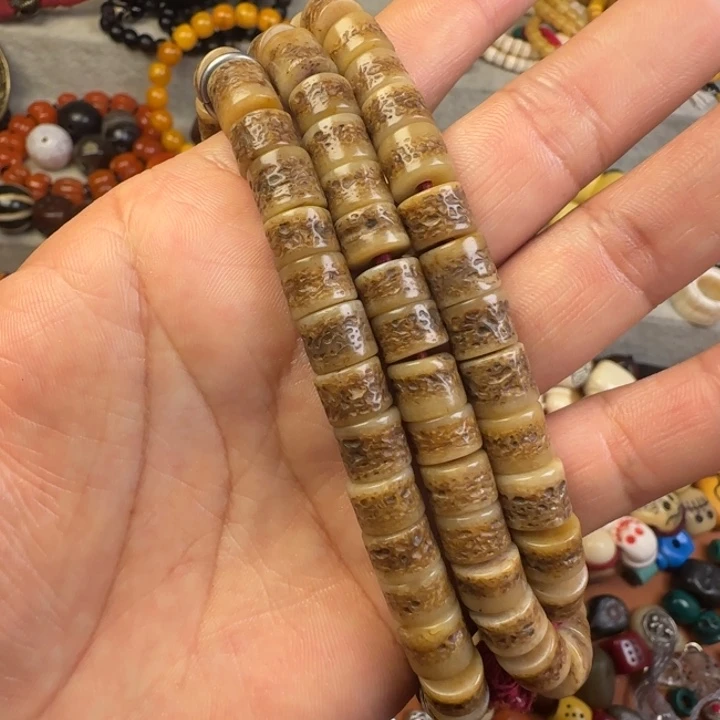 琉璃/树脂/塑料类