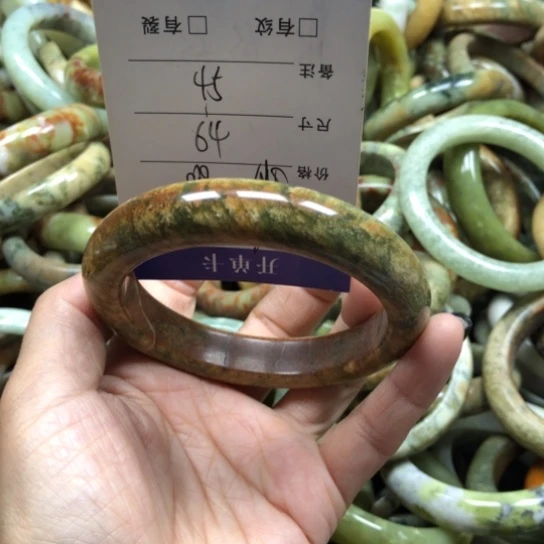 未镶嵌蛇纹石玉手镯