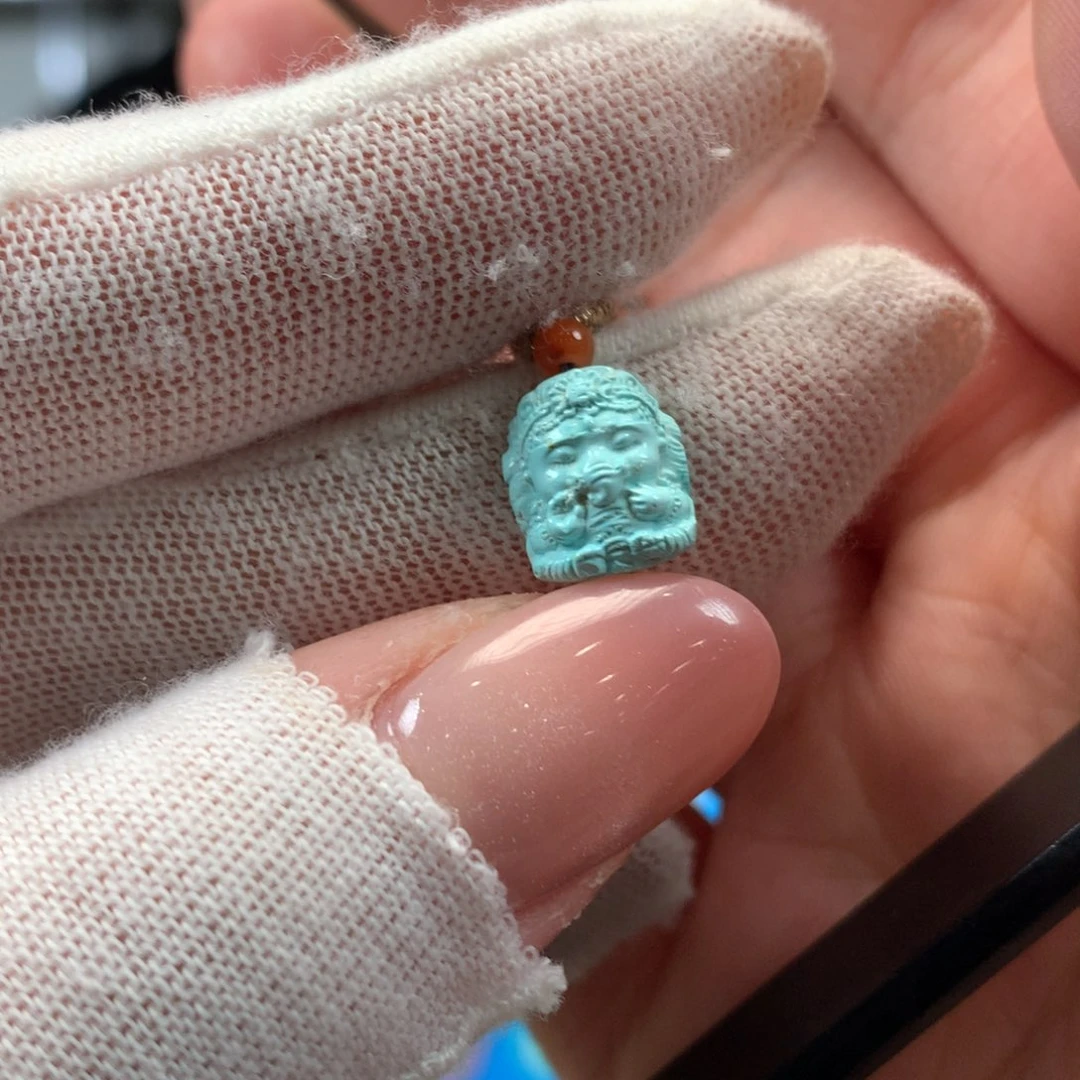 绿松石未镶嵌挂件