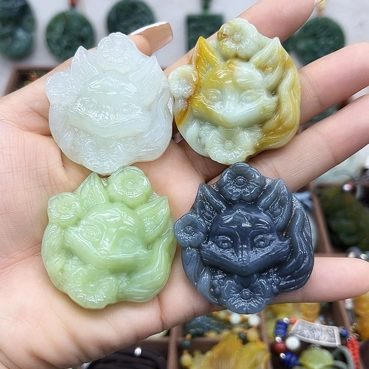 蛇纹石玉未镶嵌颈饰多样发一